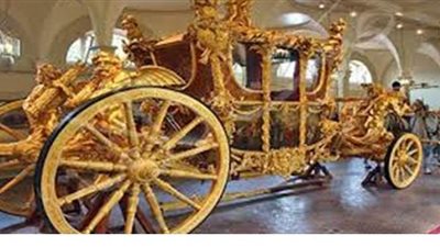 السياحة والآثار: 50 جنيها سعر استخدام الكاميرات بمتحف المركبات الملكية