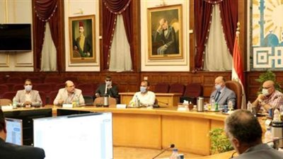 محافظ القاهرة يناقش مشروع استرداد الواجهات الخارجية لمسرح دار الأوبرا الملكية