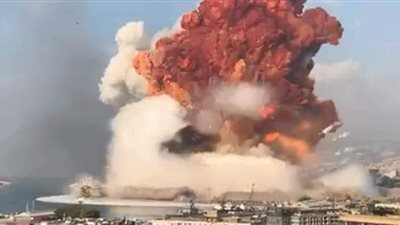 4 فيديوهات توثق لحظة انفجار مرفأ بيروت بالعاصمة اللبنانية