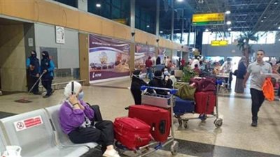 مطار القاهرة يستقبل ١٩٠٠ راكب على متن ١٧ رحلة جوية