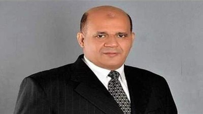 طارق متولي يطالب المدارس الخاصة بتقسيط مصاريف العام الجديد