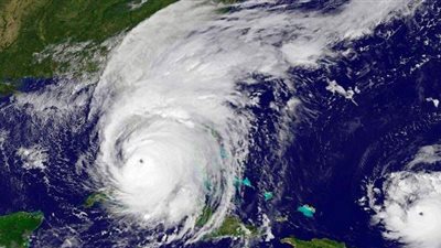 ظاهرة مناخية غريبة فوق بحيرة صينية بإقليم يونان| فيديو