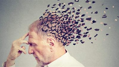 باحثون: فحص دم جديد لتحديد مبكر عن الإصابة بالزهايمر | فيديو