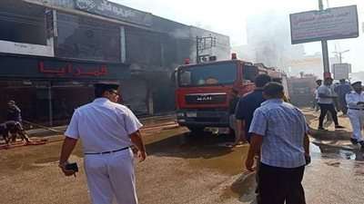 السيطرة على حريق ضخم التهم عدة محال ومعرضا في القليوبية