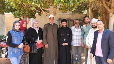 خريجو الأزهر ومطرانية جرجا يكرمان المشاركين في مبادرة 