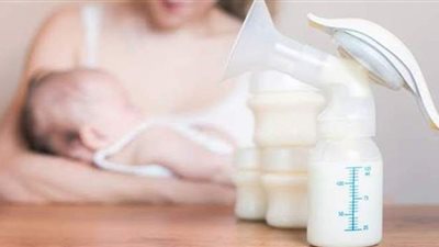 لكل أم جديدة كيف تميزين لبن السرسوب