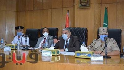 محافظ المنيا يراجع اللمسات النهائية لإجراء انتخابات مجلس الشيوخ