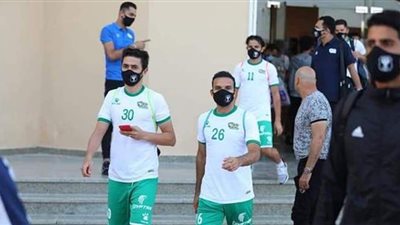 وصول لاعبي المصري برج العرب لمواجهة الزمالك |صور