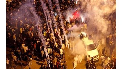 اشتباكات بين متظاهرين وقوات الأمن في محيط البرلمان اللبناني