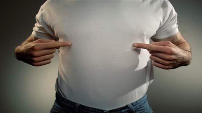 استشاري يوضح بالخطوات والتفاصيل كيفية تجنب أضرار عملية التثدي