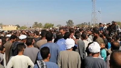 أهالي قنا يطالبون بالثأر بعد دفن جثماني شهيدي لقمة العيش بالسعودية | فيديو