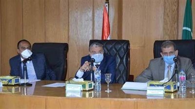 محافظ المنيا يتابع أعمال اللجان الفنية المشكلة لمعاينة العقارات والمباني