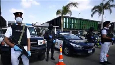 سطو مسلح  لسرقة سيارة نقل محملة حجر جيري بطريق 