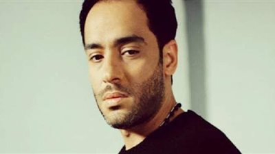 تعرض شقيق رامي جمال لوعكة صحية مفاجئة ونقله للمستشفى