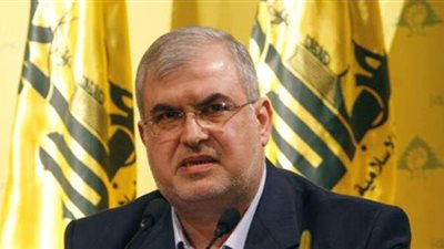 صحف لبنانية: رئيس كتلة حزب الله يلتقي ماكرون.. ويصف طرح الرئيس الفرنسي بالواقعي