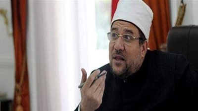 ​ أول تعليق من وزير الأوقاف على تعليق دعاية لحزب النور على مسجد بمطروح