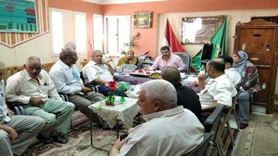 بنها التعليمية تعقد اجتماعا بمديري المراحل لمناقشة الاستعداد لانتخابات الشيوخ