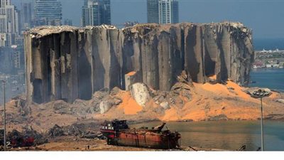 توقيف 16 مسئولا لبنانيا من بينهم مدير عام مرفأ بيروت