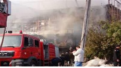 إخماد حريق نشب داخل كشك في مدينة بدر