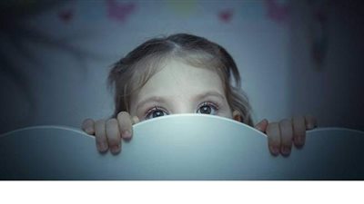 أهم نصائح تربوية تساعدك في تخليص طفلك من خوفه المرضي