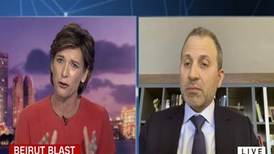 مذيعة CNN تحرج جبران باسيل على الهواء: أنت من النخبة الفاسدة ولا تمثل اللبنانيين | فيديو