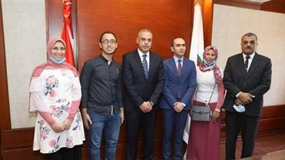 محافظ سوهاج يكرم أوائل الثانوية العامة على مستوى الجمهورية من أبناء المحافظة