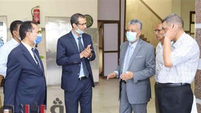 رئيس جامعة جنوب الوادي يتفقد اختبارات القدرات | صور