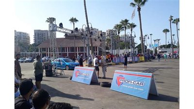 120 سيارة تشارك في سباق للمحترفين باستاد الإسكندرية