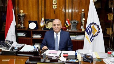 محافظ قنا يناقش آليات الارتقاء بالأنشطة الرياضية