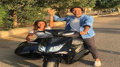 أحمد حاتم برفقة زوجته في أحدث ظهور لهما