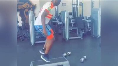 جاكسون موليكا يحذف فيديو التدريب بـ«تي شيرت» الزمالك