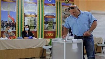 بيلاروس تختتم الانتخابات الرئاسية بين الرئيس الحالي ومعلمة سابقة.. اليوم