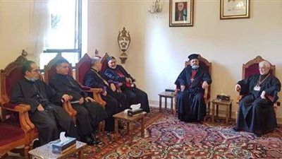 مار أغناطيوس يوسف الثالث يزور بطريرك الأرمن الكاثوليك للاطمئنان عليه بعد حادث بيروت
