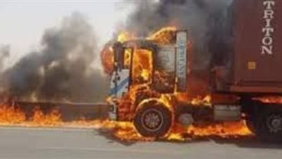 السيطرة على حريق نشب داخل مقطورة فى التجمع