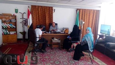 رئيس مدينة القنطرة شرق يبحث شكاوي المواطنين | صور