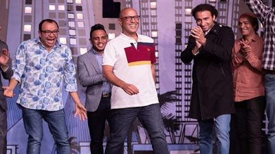 بعد نجاحها.. أشرف عبد الباقي يمد عروض مسرحية “صباحية مباركة”