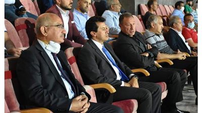 وزير الرياضة يحضر مباراة الأهلي وانبي بعد استئناف الدوري الممتاز