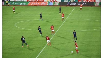 بحضور الخطيب ووزير الرياضة.. تعادل سلبي في الشوط الأول بين الأهلي وإنبي