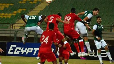 أحمد حسن يطالب اتحاد الكرة بتأجيل لقاء المصري وحرس الحدود