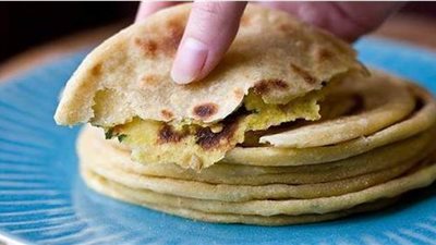 طريقة عمل خبز البطاطس