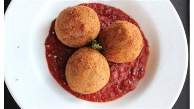 طريقة عمل كفتة البطاطس بالصلصة الصيامى