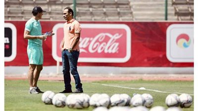 فايلر يجتمع مع عبد الحفيظ في مران الأهلي