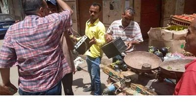 حي غرب الإسكندرية يمنع الباعة الجائلين من السير بالميكروفونات في الشوارع