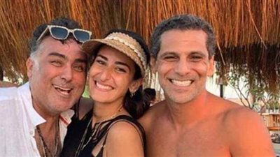 شاهد.. أحدث صورة لأمينة خليل وخطيبها من إجازتها بالساحل الشمالي