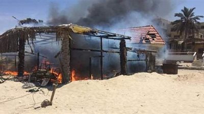 حريق يلتهم كافتيريا على شاطئ العريش دون إصابات