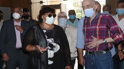 وزيرة الثقافة تتفقد عمليات الصيانة والتطوير بمتحف الفن الحديث وقاعة الباب