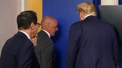 لحظة القبض على المشتبه به في إطلاق نار خارج البيت الأبيض | فيديو