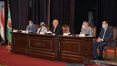 الخشت يشدد على إتمام عمليات الصيانة واستكمال البنية التحتية للتحول نحو التعليم الإلكتروني