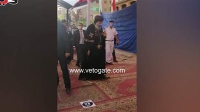 البابا تواضروس يدلي بصوته بمدرسة الخديوية بالوايلى  l فيديو