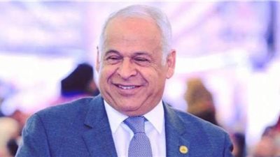 فرج عامر يدلي بصوته بانتخابات مجلس الشيوخ